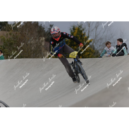 2025-03-15_18-04-16_JI_L0135_ps