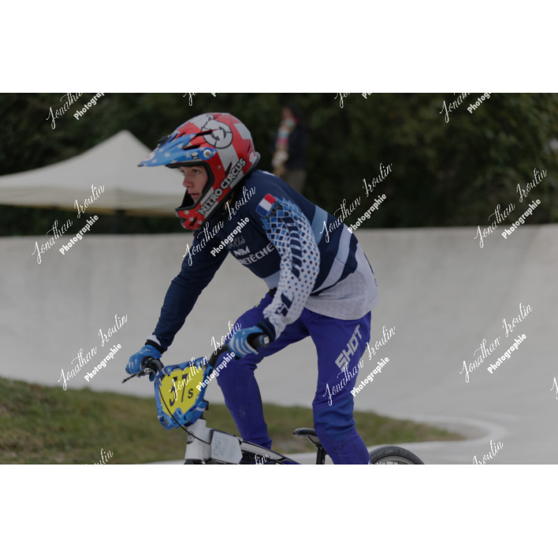 2025-03-15_18-04-20_JI_L0142_ps