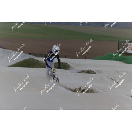 2025-03-15_18-05-50_JI_L0148_ps