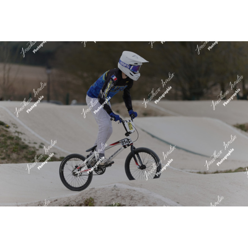 2025-03-15_18-05-51_JI_L0154_ps