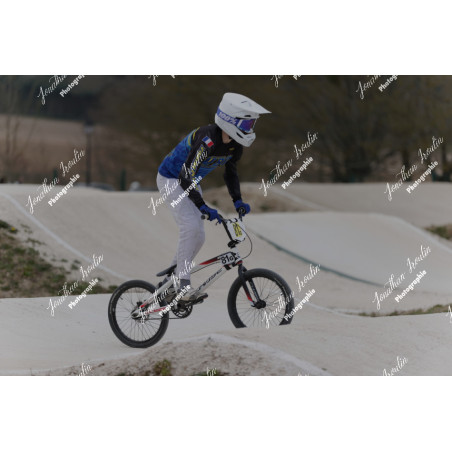 2025-03-15_18-05-51_JI_L0154_ps