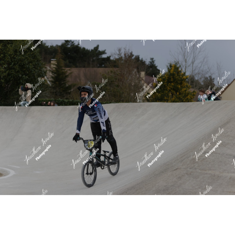 2025-03-15_18-06-56_JI_L0181_ps