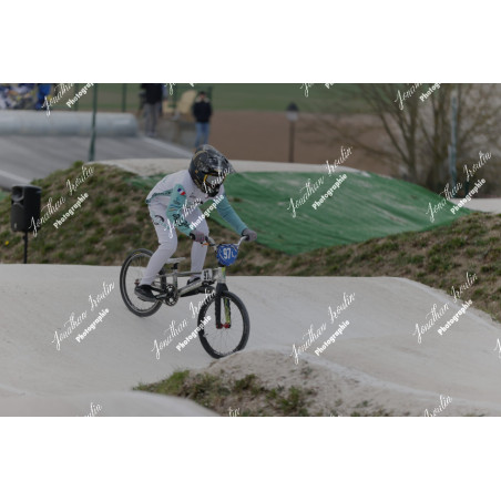2025-03-15_18-07-43_JI_L0185_ps