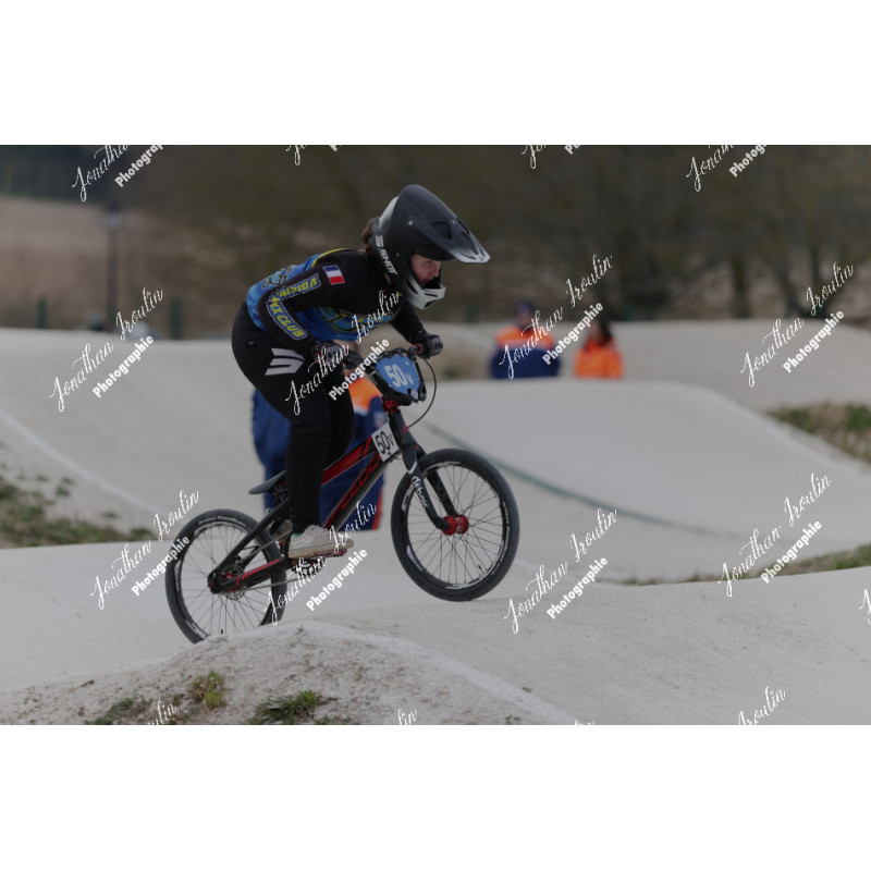 2025-03-15_18-07-45_JI_L0191_ps