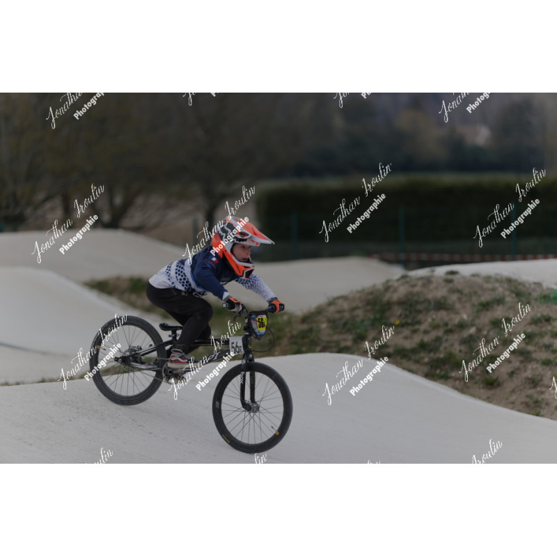 2025-03-15_18-07-46_JI_L0194_ps