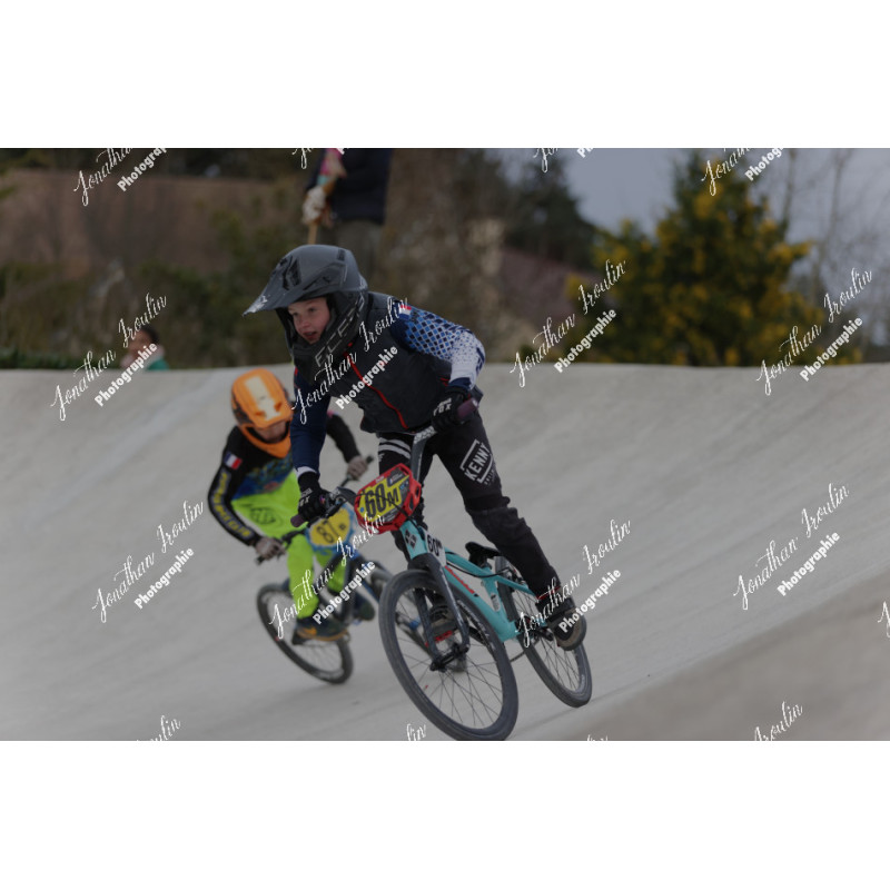2025-03-15_18-07-52_JI_L0206_ps