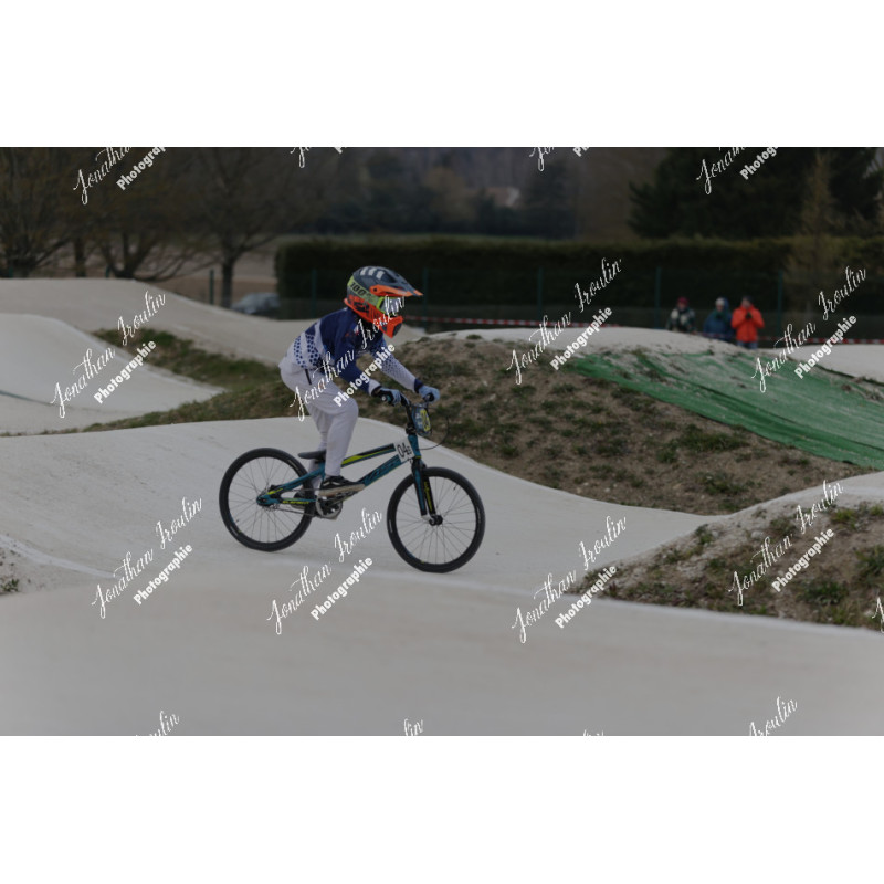 2025-03-15_18-09-35_JI_L0213_ps