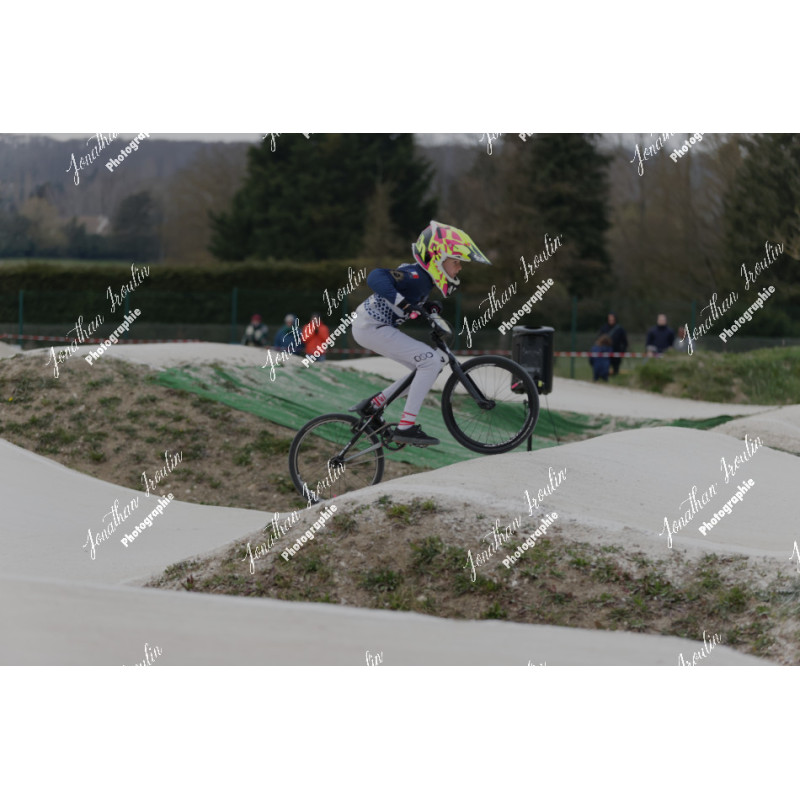 2025-03-15_18-09-35_JI_L0215_ps