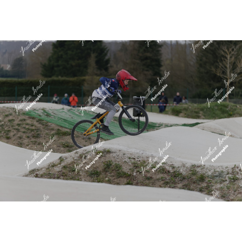 2025-03-15_18-09-36_JI_L0216_ps