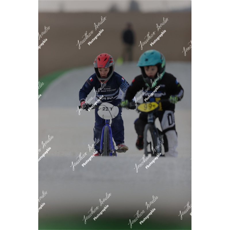 2025-03-15_17-19-17_JI_L0077_ps