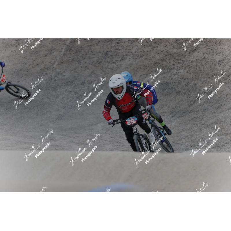 2025-03-30_12-42-54_JI_L0012_ps