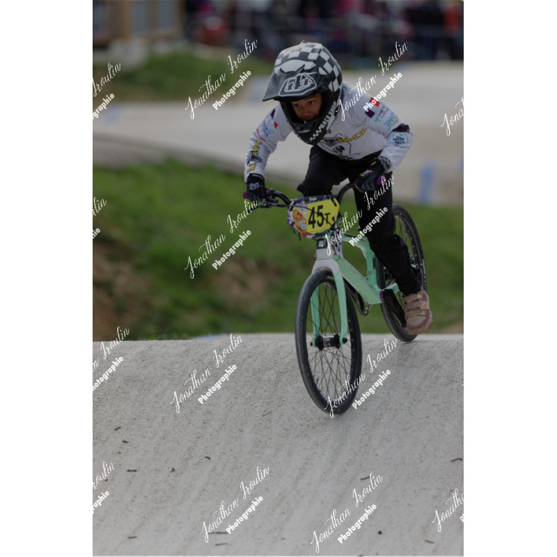 2025-03-30_11-15-49_JI_L0228_ps
