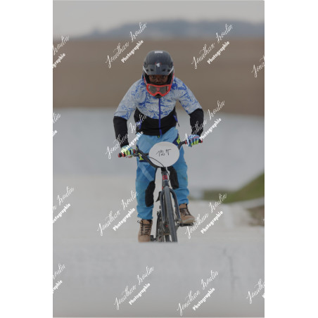 2025-03-15_17-24-04_JI_L0168_ps