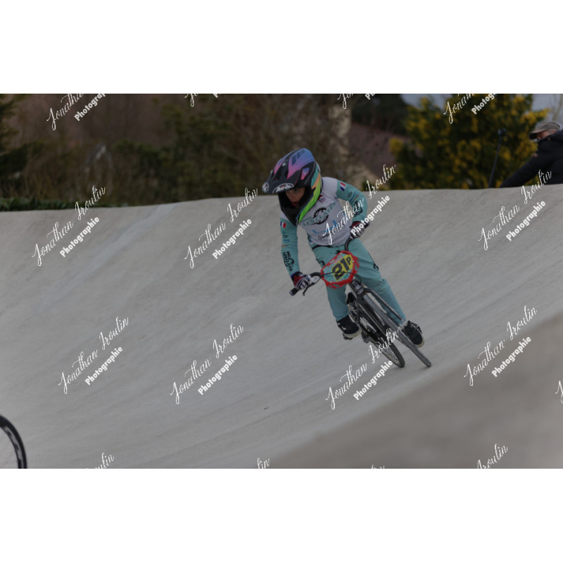 2025-03-15_17-54-48_JI_L0031_ps