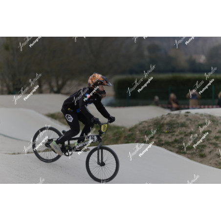 2025-03-15_18-00-38_JI_L0073_ps