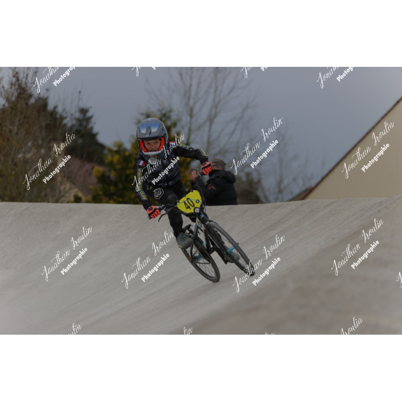 2025-03-15_18-00-40_JI_L0074_ps