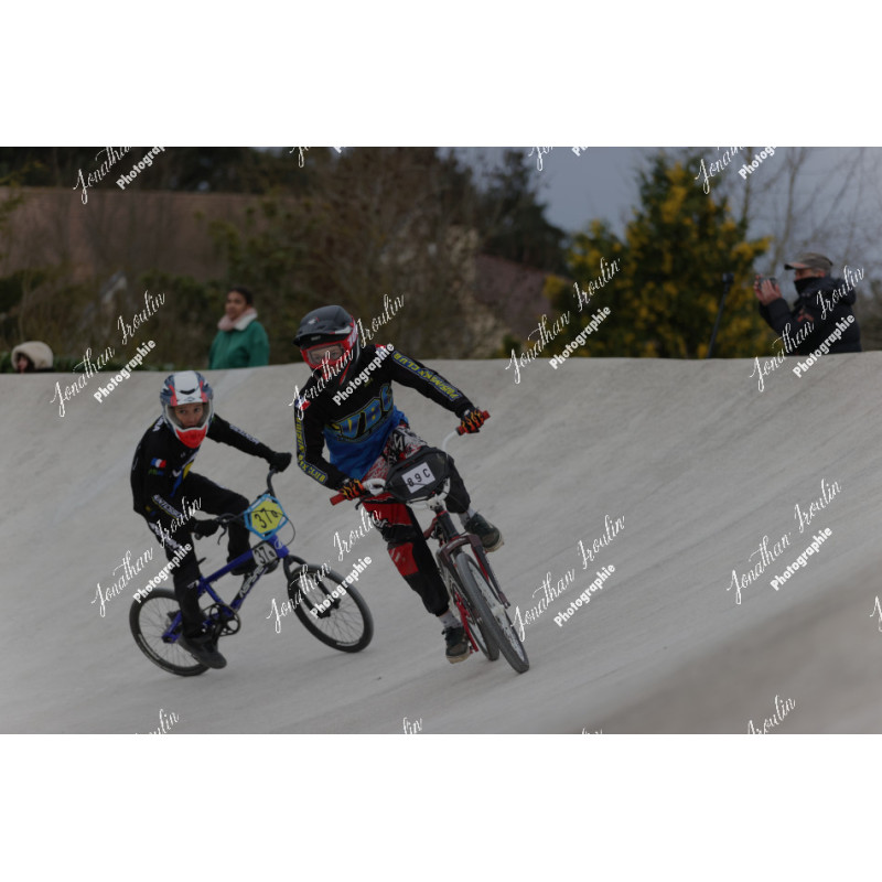 2025-03-15_18-00-45_JI_L0081_ps