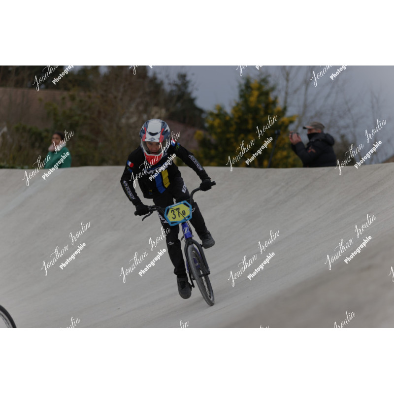2025-03-15_18-00-45_JI_L0083_ps